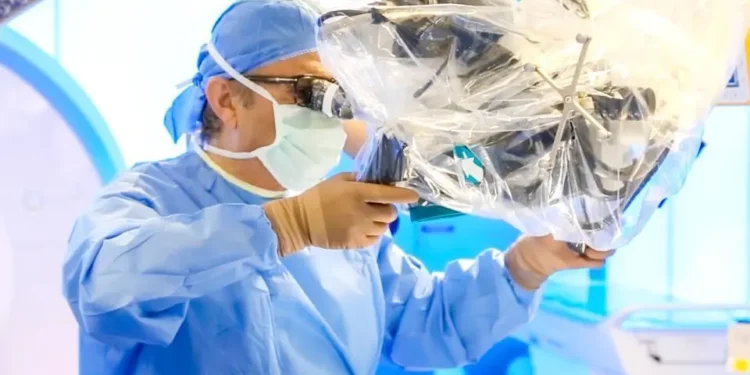 “التخصصي” يستخدم تقنية متطورة تعزز دقة استئصال أورام الدماغ