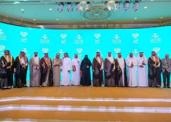 نائب أمير الشرقية يستقبل قيادات القطاع الشرقي الصحي