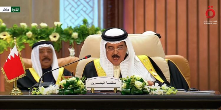 ملك البحرين يشيد بجهود السيسي ويدعو لدعم مبادرة مصر بشأن غزة