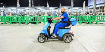 تجمع المدينة الصحي يطلق خدمة السكوتر الإسعافي لخدمة زوار المسجد النبوي