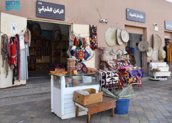 أسواق حائل الشعبية.. حلة تراثية رمضانية تثري زوارها