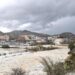 أمطار غزيرة وبرد كثيف يرسمان مشهدًا خلابًا في عسير