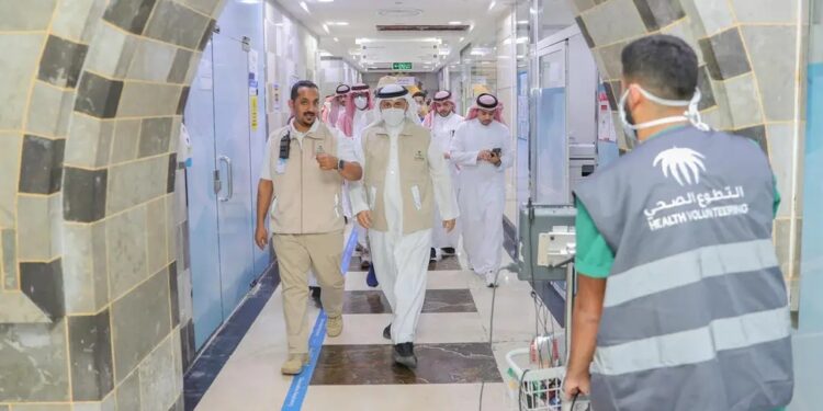 وزير الصحة يتفقد جاهزية عدد من المنشآت الصحية في العاصمة المقدسة