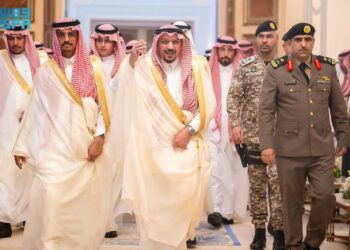 سمو أمير القصيم يستقبل المحافظين ورؤساء المراكز المهنئين بعيد الفطر المبارك