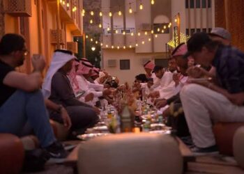 رمضان في السعودية.. أجواء روحانية وتجارب لا تُنسى (إنفو جراف)