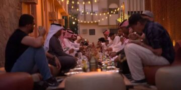 رمضان في السعودية.. أجواء روحانية وتجارب لا تُنسى (إنفو جراف)