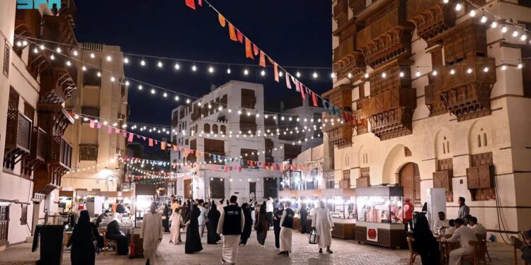 موسم رمضان 2025 في جدة التاريخية.. أجواء رمضانية بلمسة تراثية (إنفو جراف)