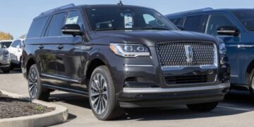 استدعاء 35,328 مركبة لينكولن نافيغيتور (2015-2017) بسبب خلل كهربائي قد يؤدي إلى حريق (إنفو جراف)