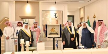 “فلل لافيرا” في الخبر.. أسلوب حياة فاخر يجمع بين التراث والحداثة (إنفو جراف)