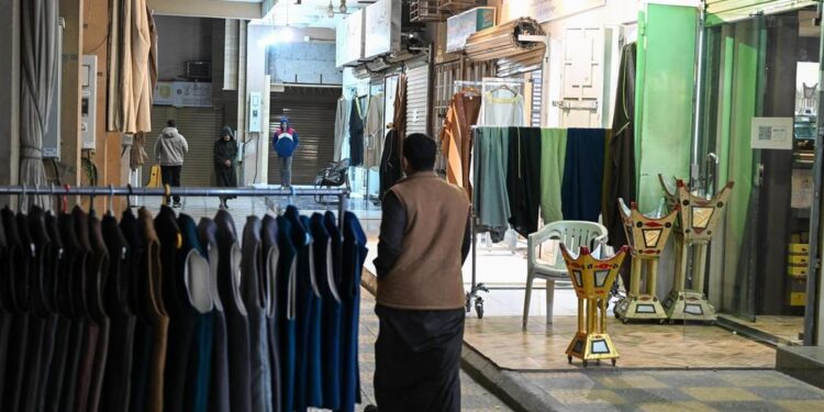 سوق “الجردة” الشعبي.. تجربة مميزة للتسوق في رمضان