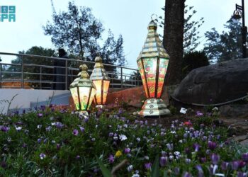 ليالي أبها الرمضانية.. أجواء روحانية بين أحضان الضباب والمذاقات التراثية