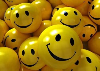 في اليوم العالمي للسعادة.. أطعمة ومشروبات ترفع معنوياتك وتجعلك سعيدًا