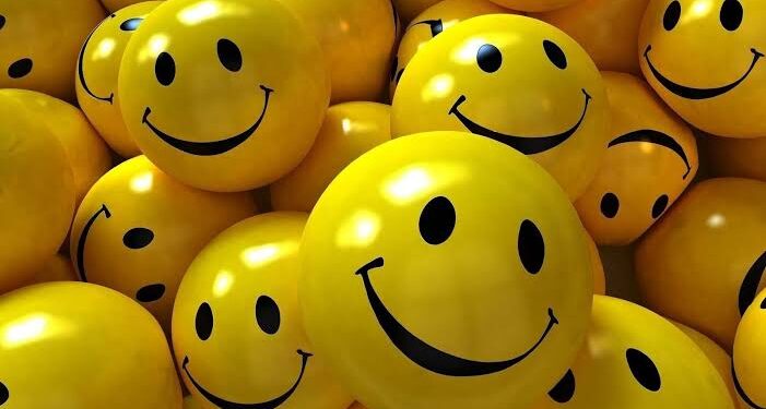في اليوم العالمي للسعادة.. أطعمة ومشروبات ترفع معنوياتك وتجعلك سعيدًا