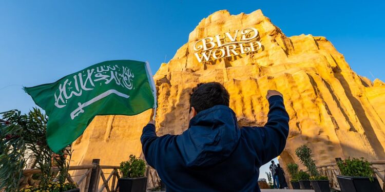 “بوليفارد وورلد” تمدّد فعالياتها حتى 20 رمضان وتحتفي بيوم العَلَم