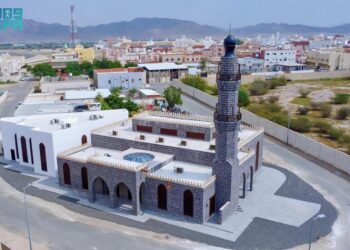 مشروع الأمير محمد بن سلمان لتطوير المساجد التاريخية يعيد مسجد الفتح إلى سابق عهده كتحفة معمارية