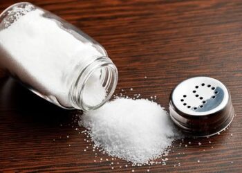 دراسة: تناول كميات كبيرة من الملح قد يسبب أعراضًا مشابهة للاكتئاب