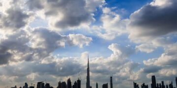 الأرصاد: طقس غائم جزئيًا وفرص لهطول أمطار على 9 مناطق