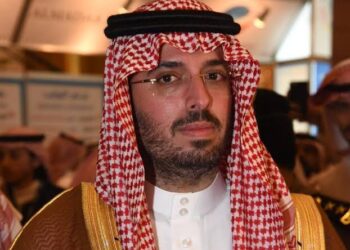 الأمير سعود بن جلوي يُكرّم طلبة تعليم جدة الفائزين بجائزة منافس 2024