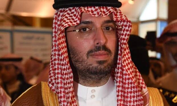 الأمير سعود بن جلوي يُكرّم طلبة تعليم جدة الفائزين بجائزة منافس 2024