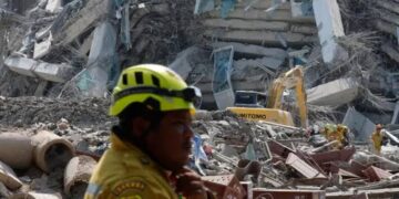 بعد الزلزال.. تايلاند تعلن حالة الطوارئ في بانكوك