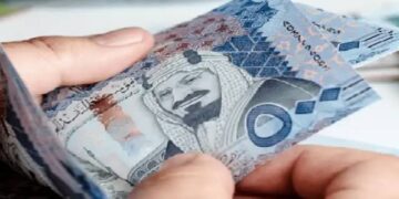 بعد تغييره.. الموعد الجديد لصرف رواتب شهر مارس للموظفين بالحكومة في المملكة