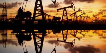 رغم تراجع الأسعار.. أسعار النفط تتجه لتحقيق مكاسب للأسبوع الثالث