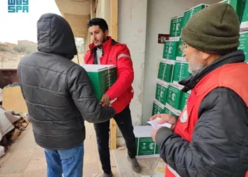 ضمن مشروع “إطعام” الرمضاني.. مركز الملك سلمان يوزع سلالًا غذائية في ريف دمشق
