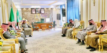 محافظ رفحاء يتسلّم التقرير السنوي لجمعية الدعوة والإرشاد