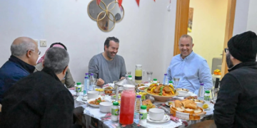 المقيمون في المملكة يعيشون أجواء روحانية وعادات رمضانية مميزة