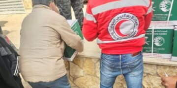 مركز الملك سلمان للإغاثة يوزع 44 سلة غذائية في بلدة صحنايا بريف دمشق