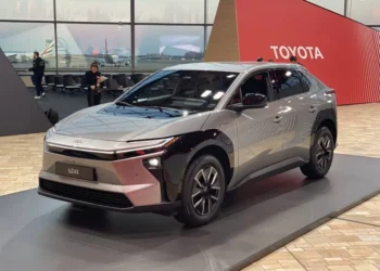 تويوتا تكشف عن تحديثات bZ4X وتستعرض طرازات كهربائية جديدة
