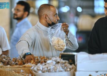 منتجات الدكانين الشعبية بجدة التاريخية تحكي قصة ارتباطها بالتراث العريق للمنطقة