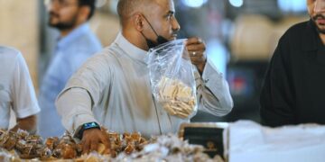 منتجات الدكانين الشعبية بجدة التاريخية تحكي قصة ارتباطها بالتراث العريق للمنطقة