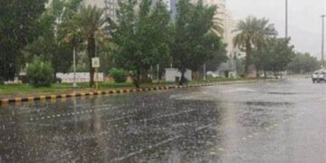 بين الأمطار الغزيرة والشح المطري.. تعرّف على أكثر وأقل مناطق المملكة هطولًا