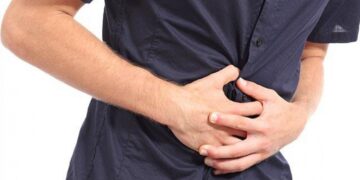 لماذا لا يجب تجاهل الإمساك؟ طبيب يوضح مخاطره وعلاجه