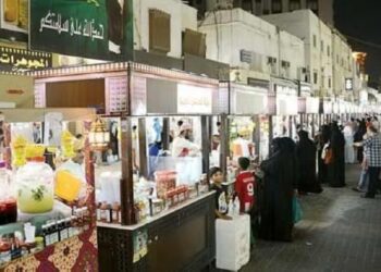 البسطات الرمضانية.. حِراك اقتصادي واجتماعي لشباب وفتيات جدة