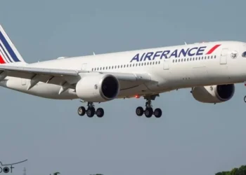 الخطوط الفرنسية تطلق رحلات مباشرة جديدة بين باريس والرياض