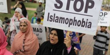 في اليوم العالمي لمكافحة الإسلاموفوبيا.. مادور السعودية؟