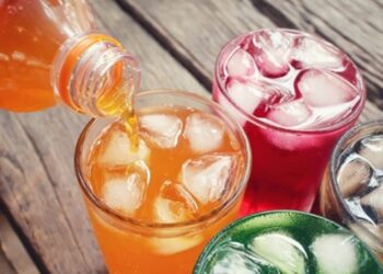 المشروبات السكرية تزيد خطر الإصابة بسرطان الفم