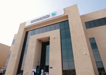«تحسين الخدمات للعملاء ودعم المملكة ».. أرقام هيئة الزكاة والضريبة والجمارك للتواصل وتلقي البلاغات