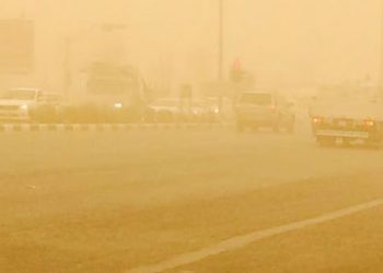 أتربة وطقس متقلب وتحذير عاجل.. 9 نصائح للقيادة في الجو الغائم والمغبر