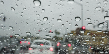 أمطار رعدية لمدة أسبوع.. 5 نصائح لقيادة السيارة تحت الأمطار الغزيرة والسيول