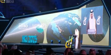 وزير الموارد البشرية المهندس أحمد الراجحي