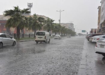 هطول أمطار غزيرة في 7 مناطق بالسعودية