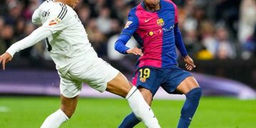 “كلاسيكو الأرض” متعة كروية بين برشلونة وريال مدريد خلال ساعات.. من يتوج بكأس ملك إسبانيا؟