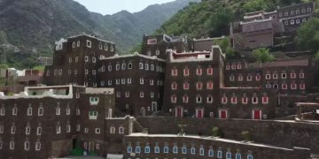 توطين 41 مهنة في القطاع السياحي