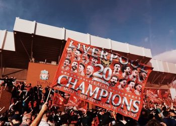 الأندية الأكثر تتويجًا بلقب الدوري الإنجليزي