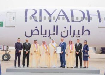 تسليم الرخصة التشغيلية لطيران الرياض تمهيدًا لبدء الرحلات الجوية