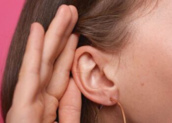 دراسة تفجر مفاجأة بشأن قوة السمع عند النساء والرجال