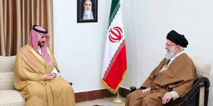 خادم الحرمين الشريفين يبعث رسالة إلى مرشد الجمهورية الإسلامية الإيرانية